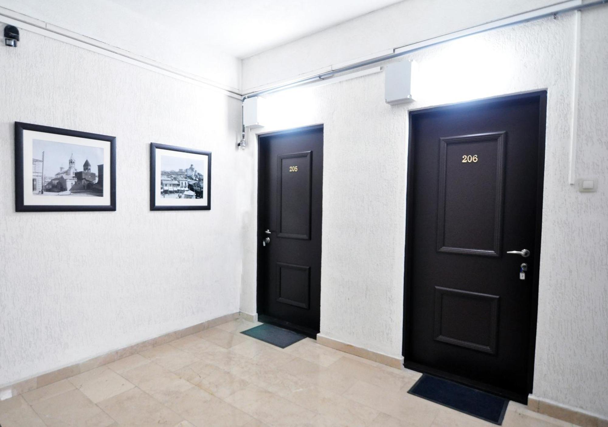 Central Comfort Place Lll تبليسي المظهر الخارجي الصورة