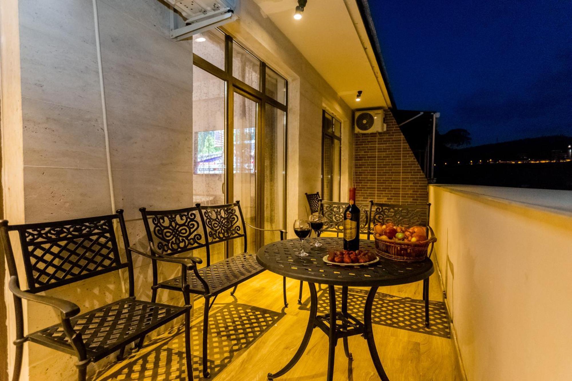 Central Comfort Place Lll تبليسي المظهر الخارجي الصورة